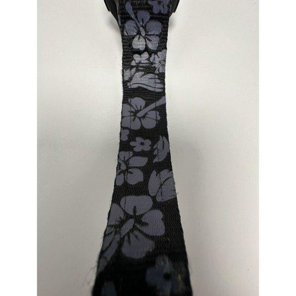 Shark Freestyle Nylon Floral Band Ladies Watch New‎ Battery 30MM 7.5" C67 - Picture 8 of 14